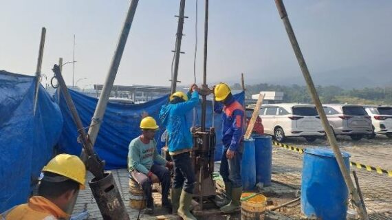 Investigasi Geoteknik dan Analisis Stabilitas Retaining Wall TAM Ngoro